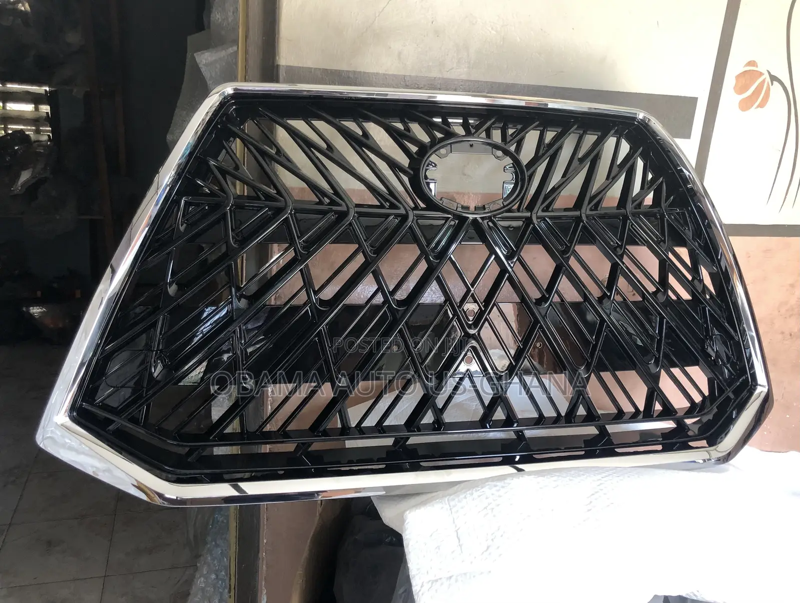 Highlander 2017 2018 2019 Front Grill Grille / Shell Spec Chrome Shiny