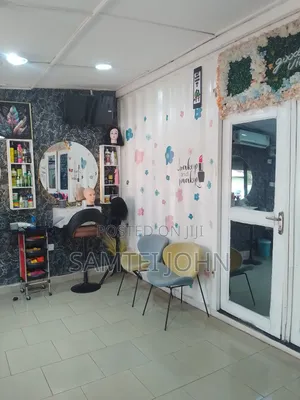 Things to Buy With Store or Rent With Things at Madina