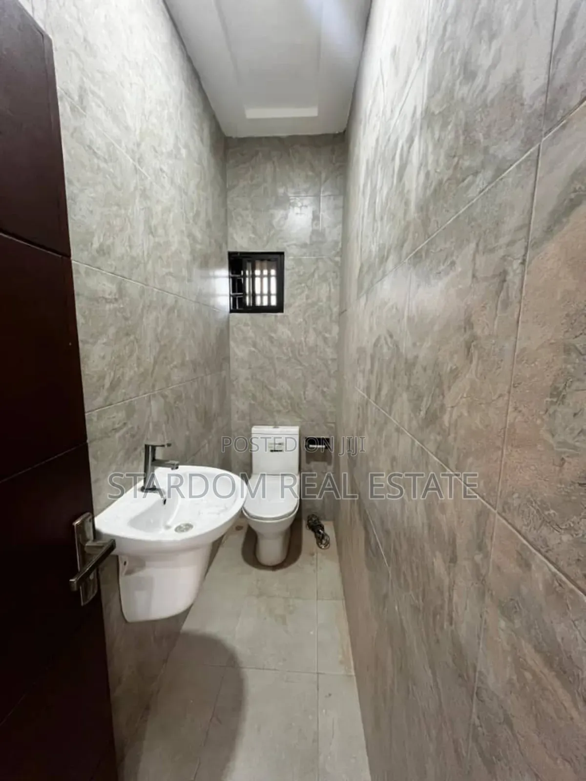 3bdrm Duplex in Pokuase for sale