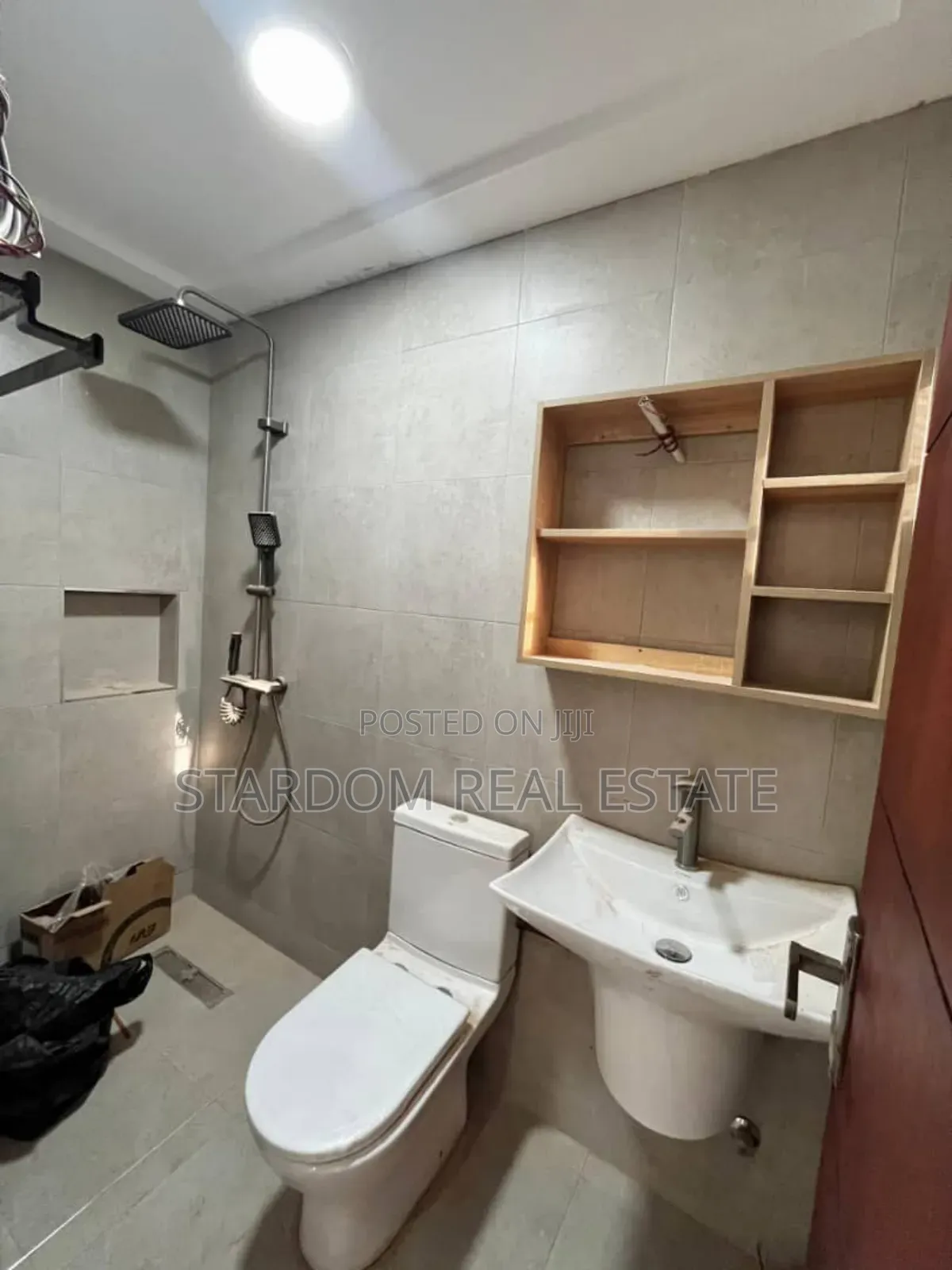 3bdrm Duplex in Pokuase for sale
