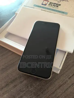 New Apple iPhone SE 128 GB White
