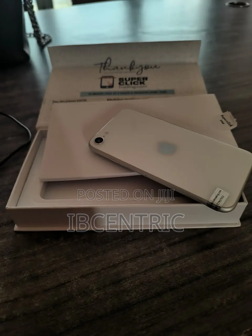 New Apple iPhone SE 128 GB White