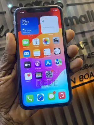 Apple iPhone 11 64 GB Black