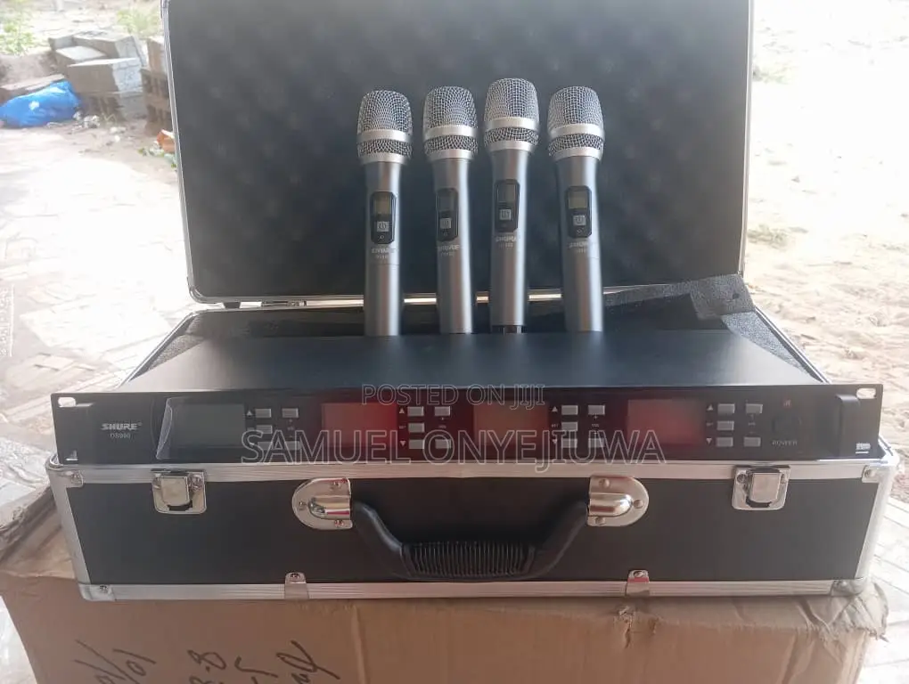 Shure 4 in 1 Wireless Microphone DS-990