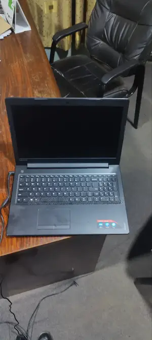 Laptop Lenovo IdeaPad 310 4GB Intel Core i5 HDD 500GB