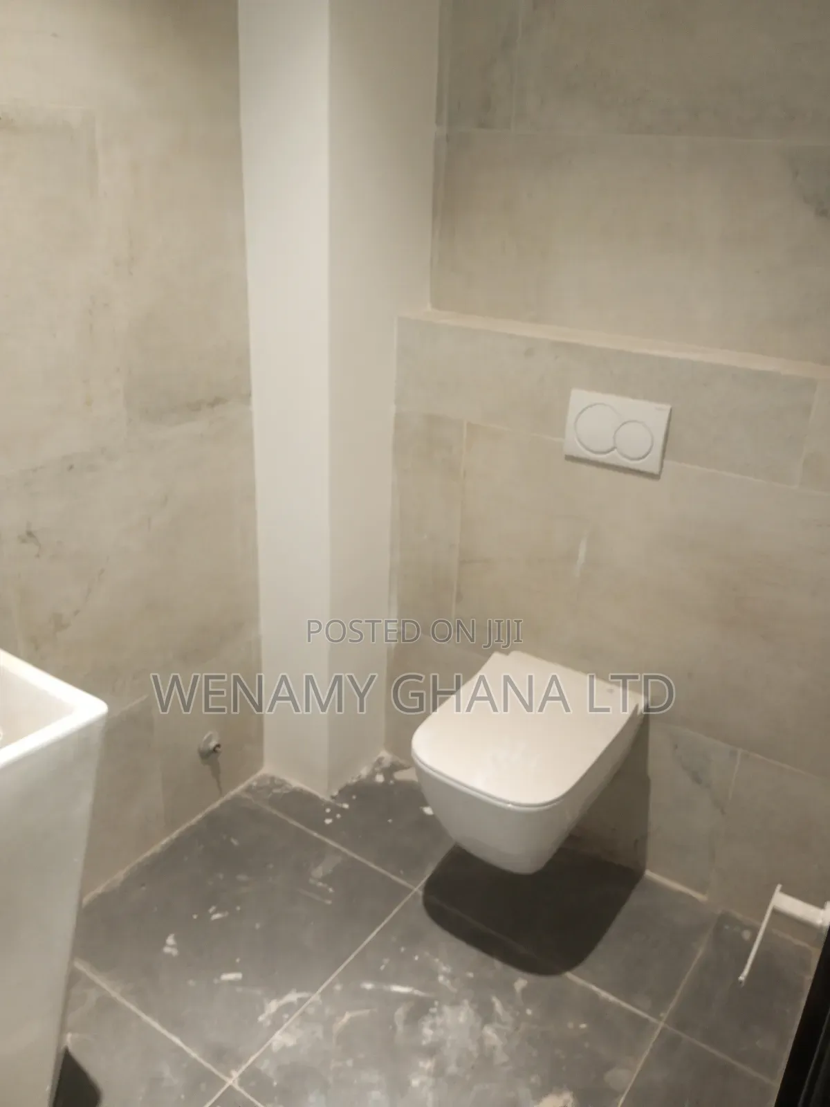 2bdrm Apartment in Community 25, Tema Metropolitan for rent