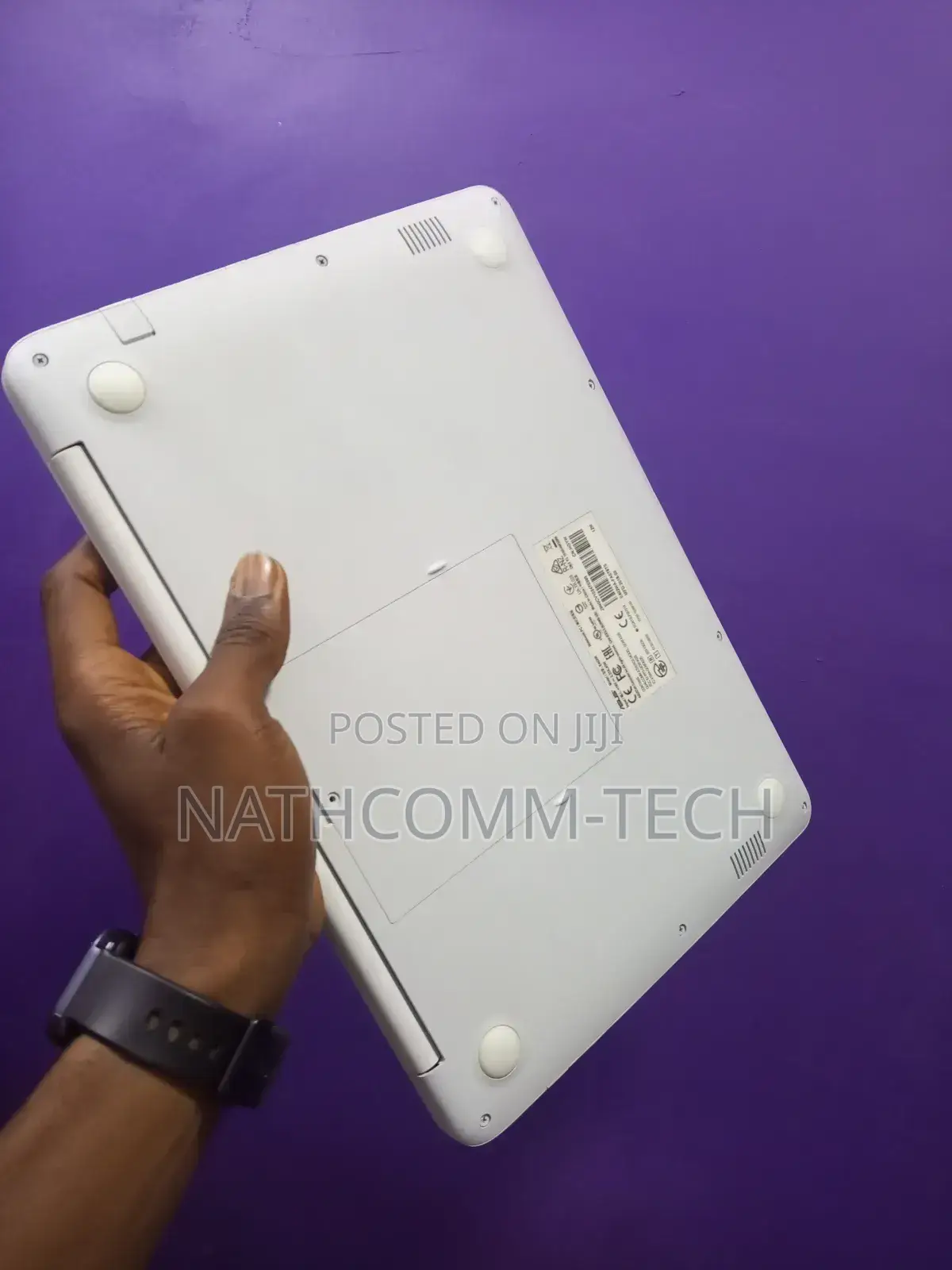 Laptop Asus VivoBook E403NA 4GB AMD SSD 640GB