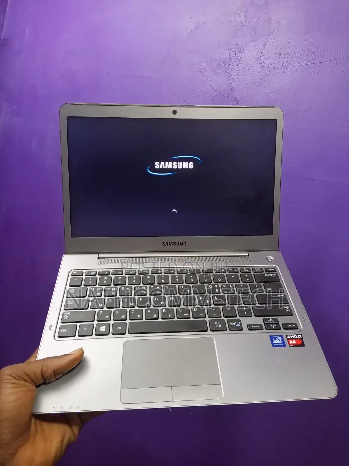 Laptop Samsung NP535U3C 8GB AMD A4 HDD+SSD 320GB