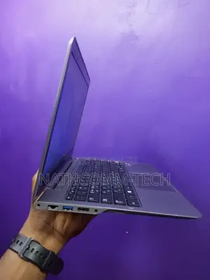 Laptop Samsung NP535U3C 8GB AMD A4 HDD+SSD 320GB