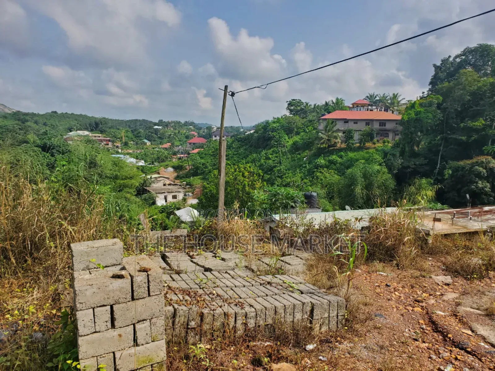 4bdrm House in Umat, Tarkwa Nsuaem for rent