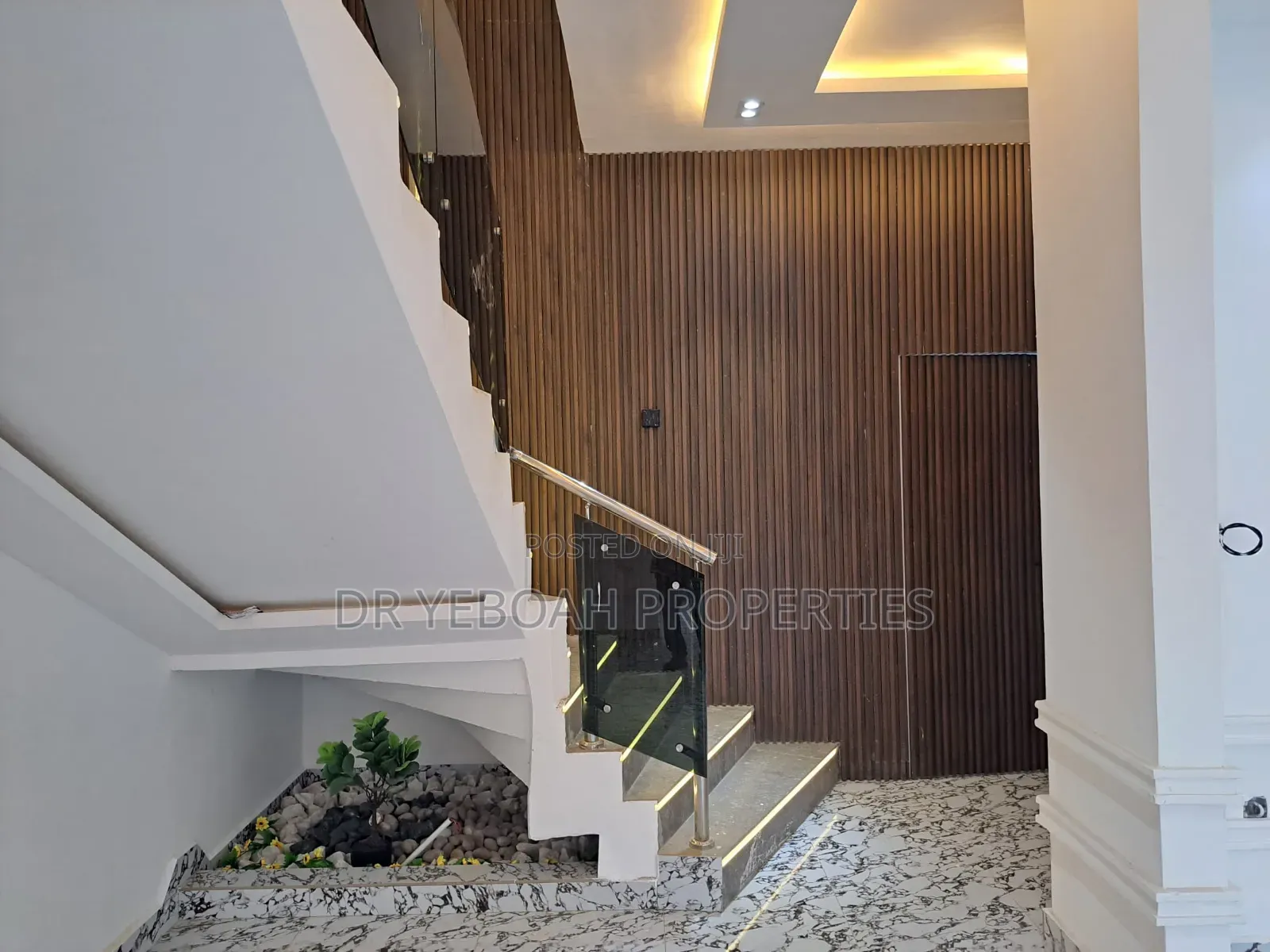 4bdrm Duplex in Lashibi Comm 14:-, Spintex for sale