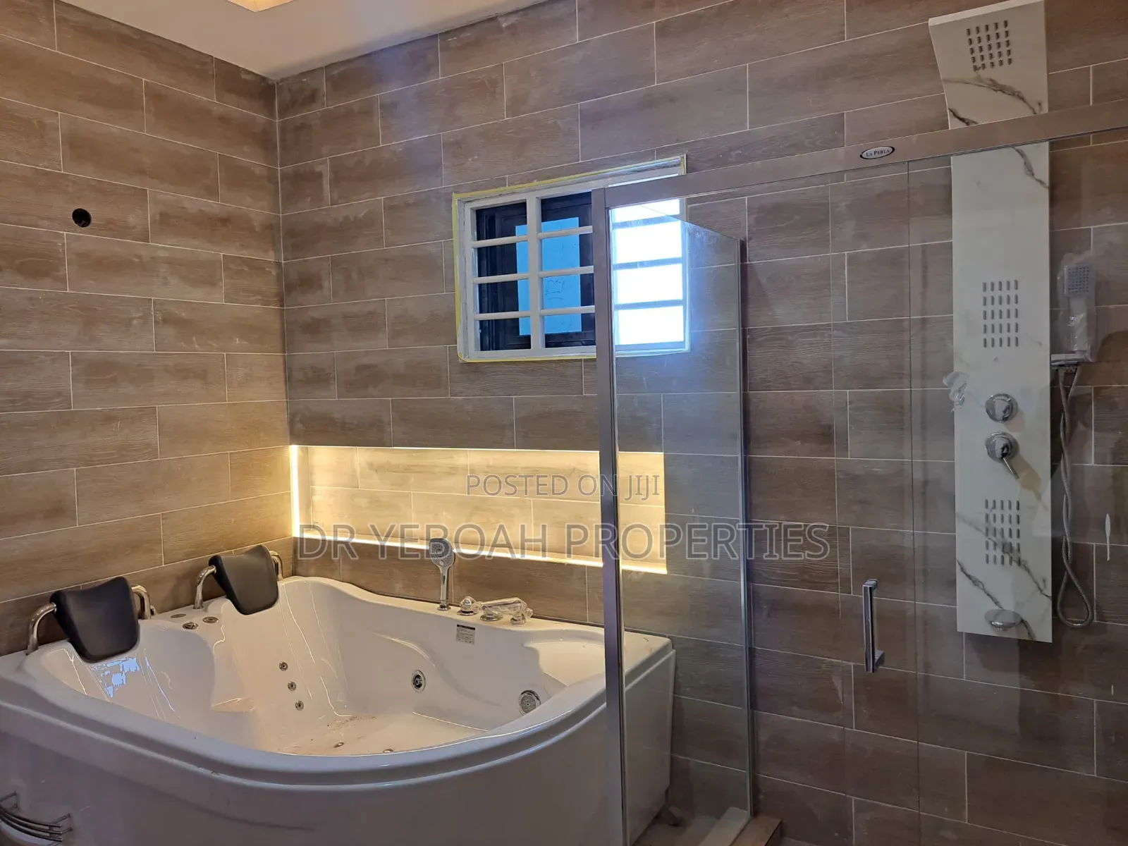 4bdrm Duplex in Lashibi Comm 14:-, Spintex for sale