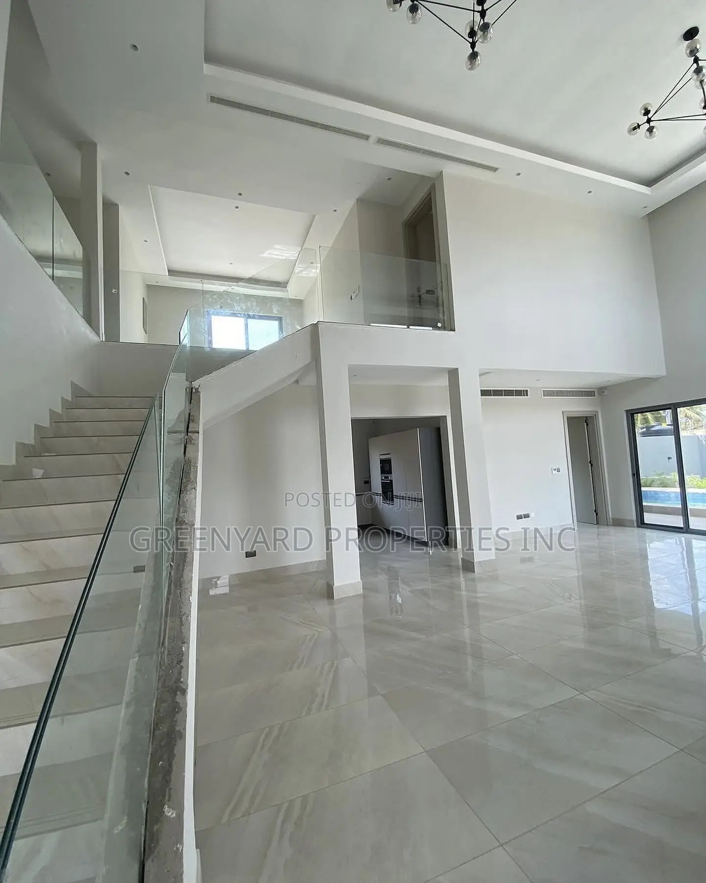 4bdrm Mansion in East Legon for sale