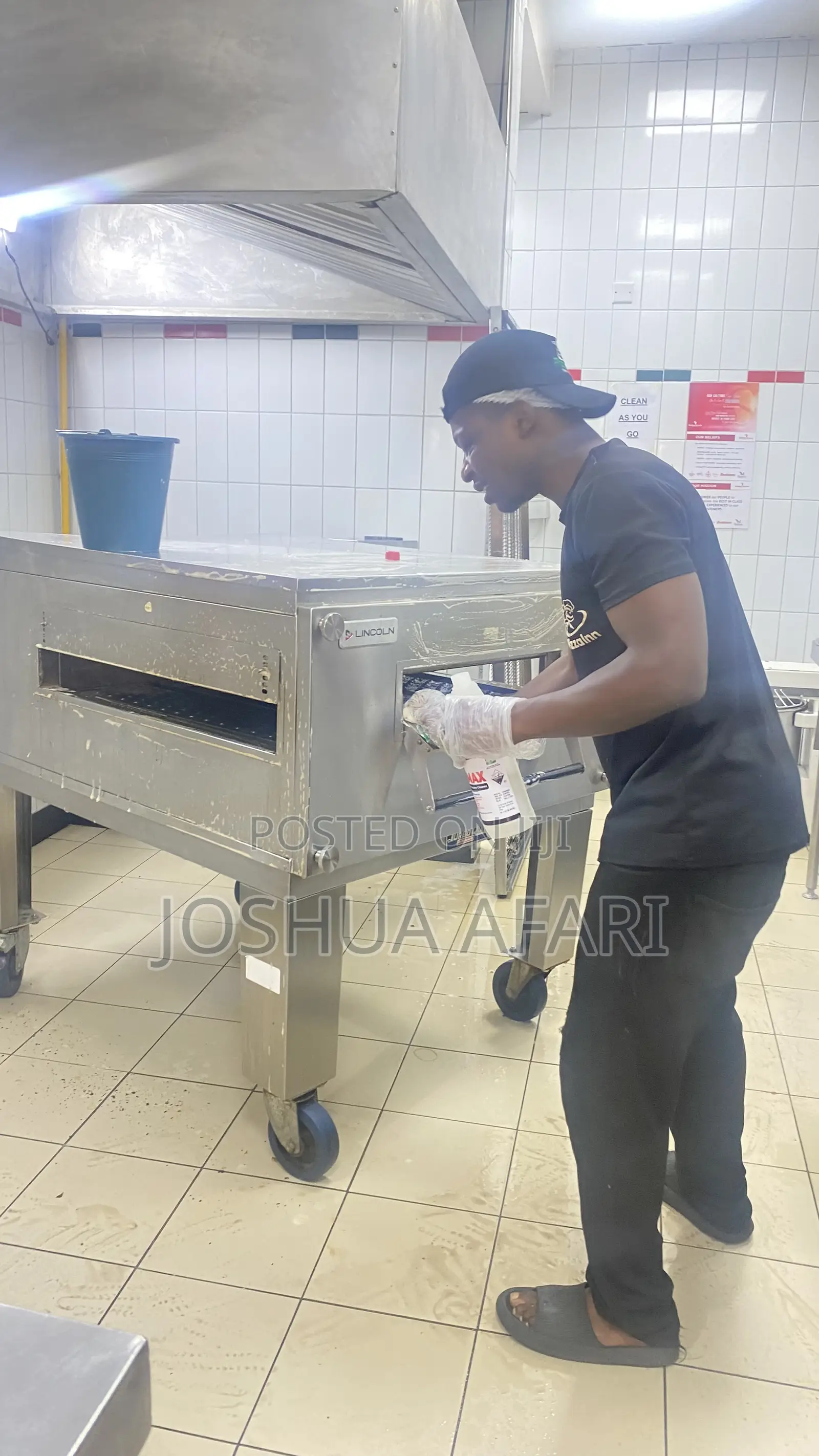 Teaching How to Make the Best Pizza in Ghana