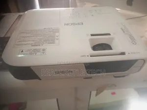 Epson Eb-S31 Projector