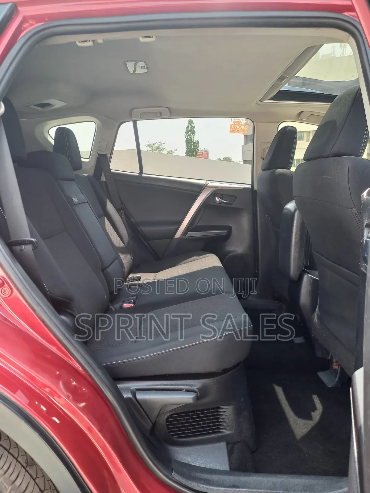 Toyota RAV4 2016 Red