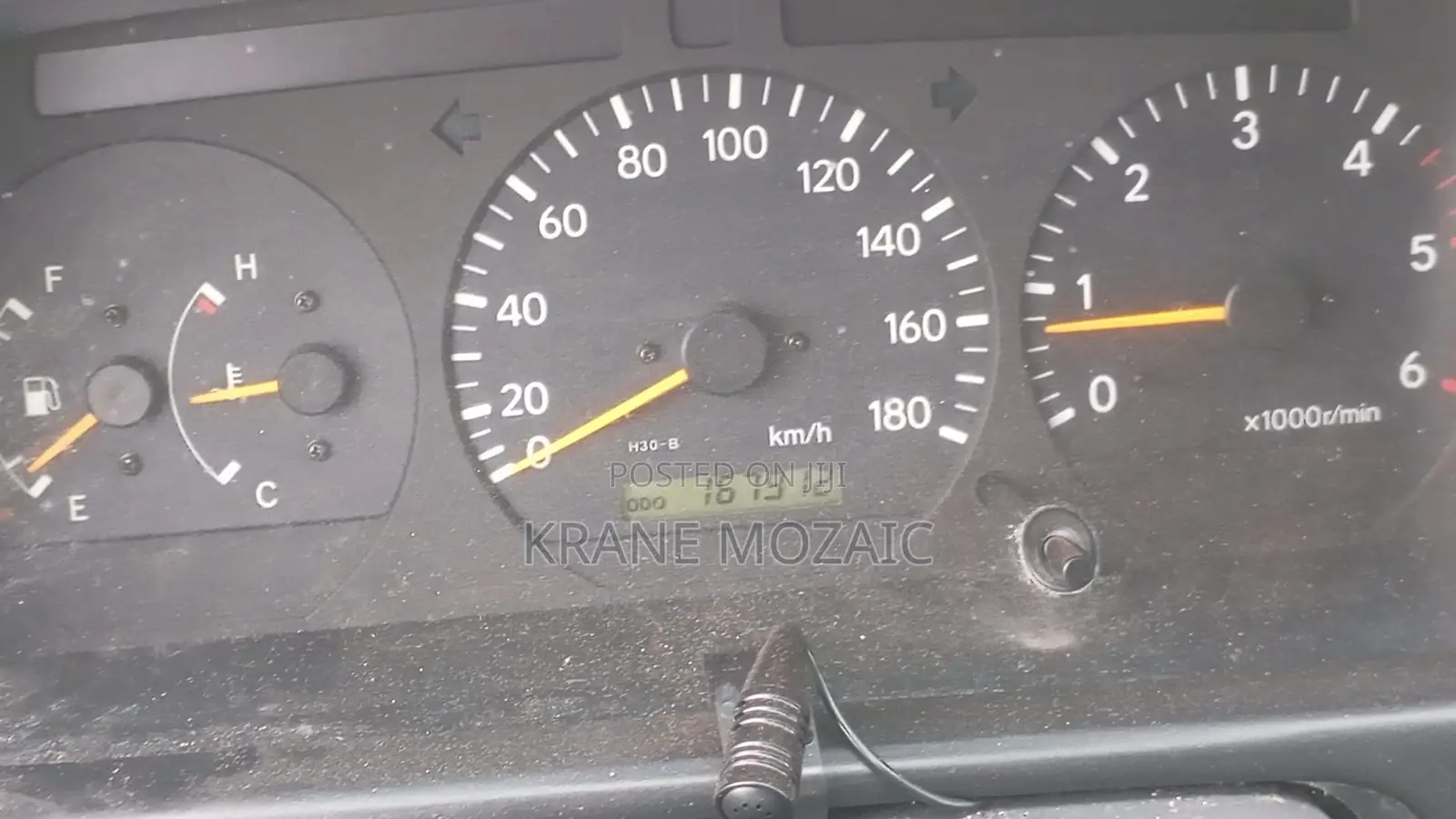 Toyota HiAce 2004 White