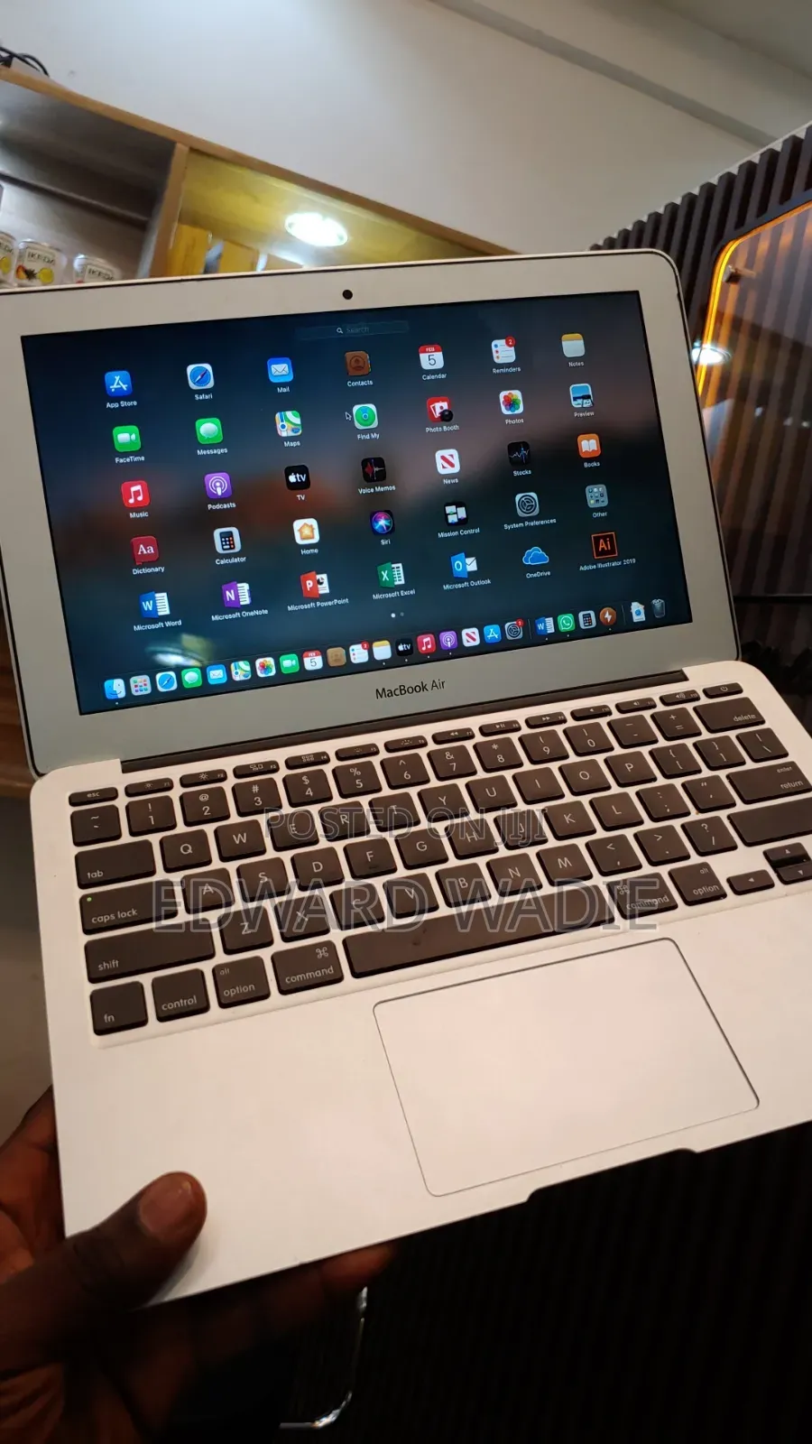 Laptop Apple MacBook Air 4GB SSD 128GB