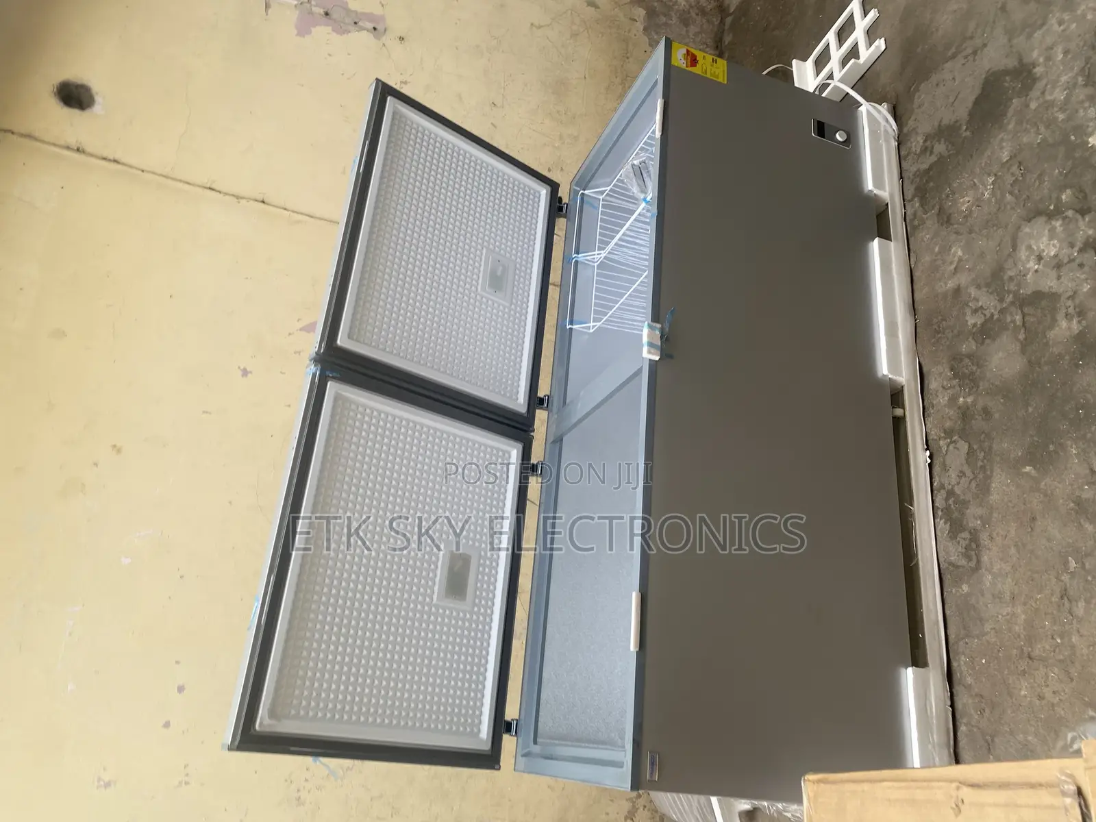 Up to Date Nasco 800liters Double Door Chest Freezer