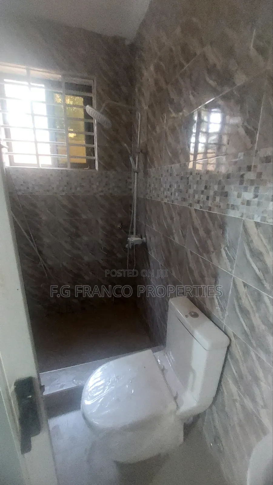 2bdrm Apartment in Kg Franco Properties, Spintex for rent