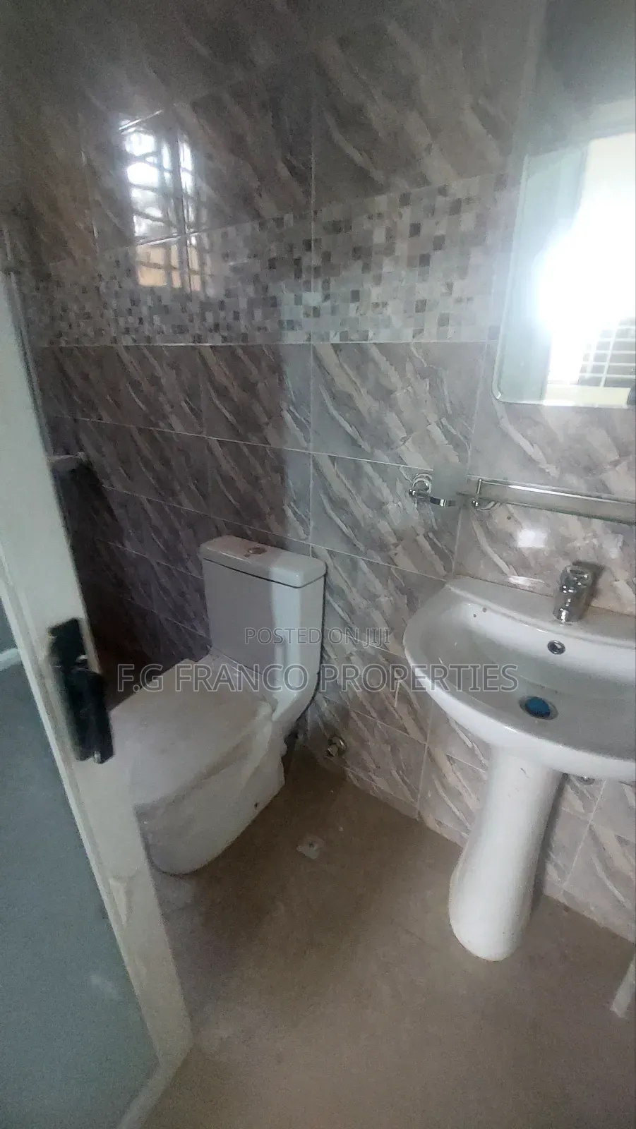 2bdrm Apartment in Kg Franco Properties, Spintex for rent