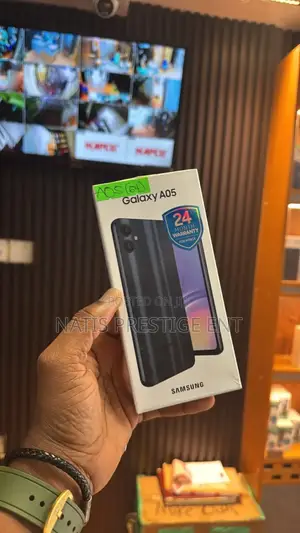 New Samsung Galaxy A05 64 GB Black
