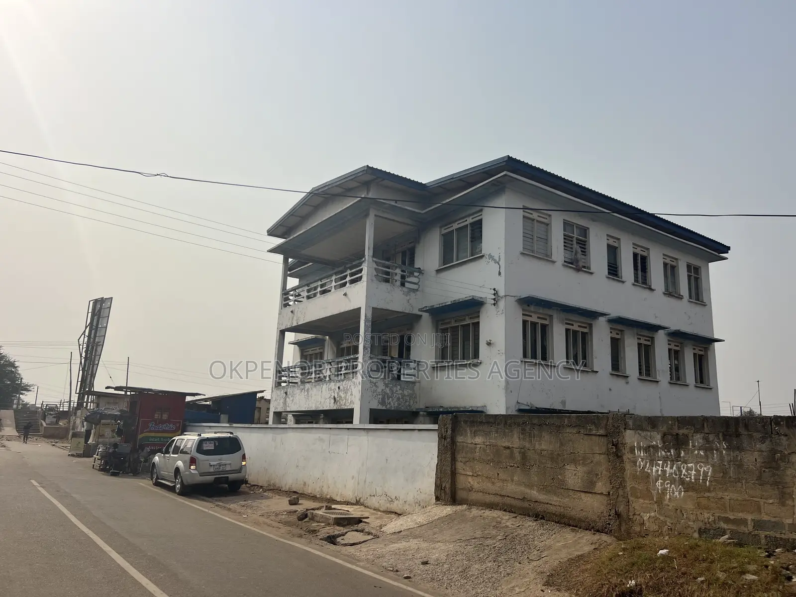 10bdrm Mansion in Circle, Accra Metropolitan for sale