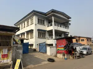 10bdrm Mansion in Circle, Accra Metropolitan for sale