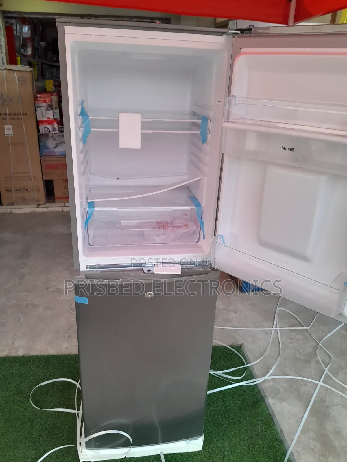 Innova Double Door Combi Fridge With Dispenser 246 Litres