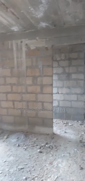 8bdrm House in Mark Estate At, Kumasi Metropolitan for sale