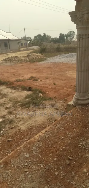 8bdrm House in Mark Estate At, Kumasi Metropolitan for sale