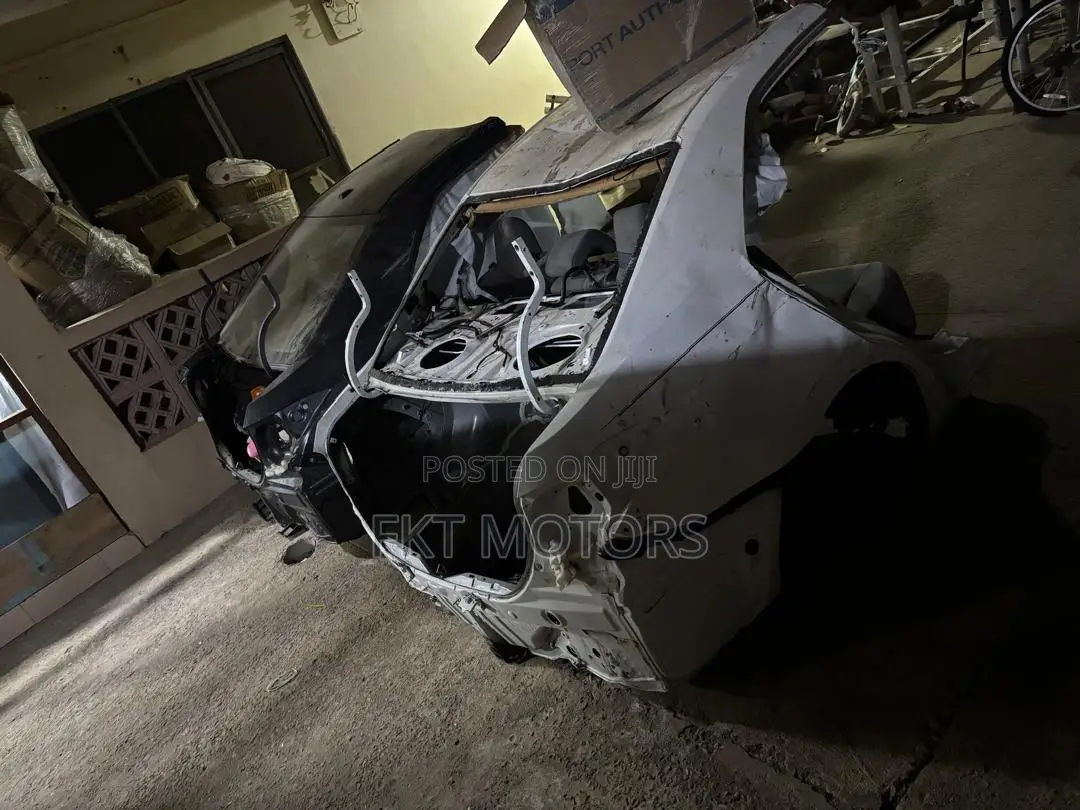Toyota Corolla Back Cut 2013,2014,2015,2016,2017,2018,2019