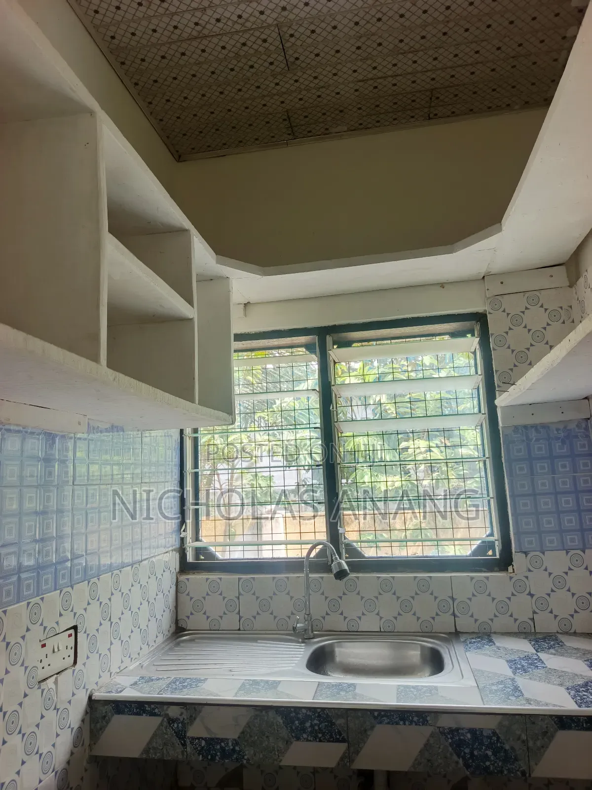 1bdrm House in The Dorns Properties, New Town for rent