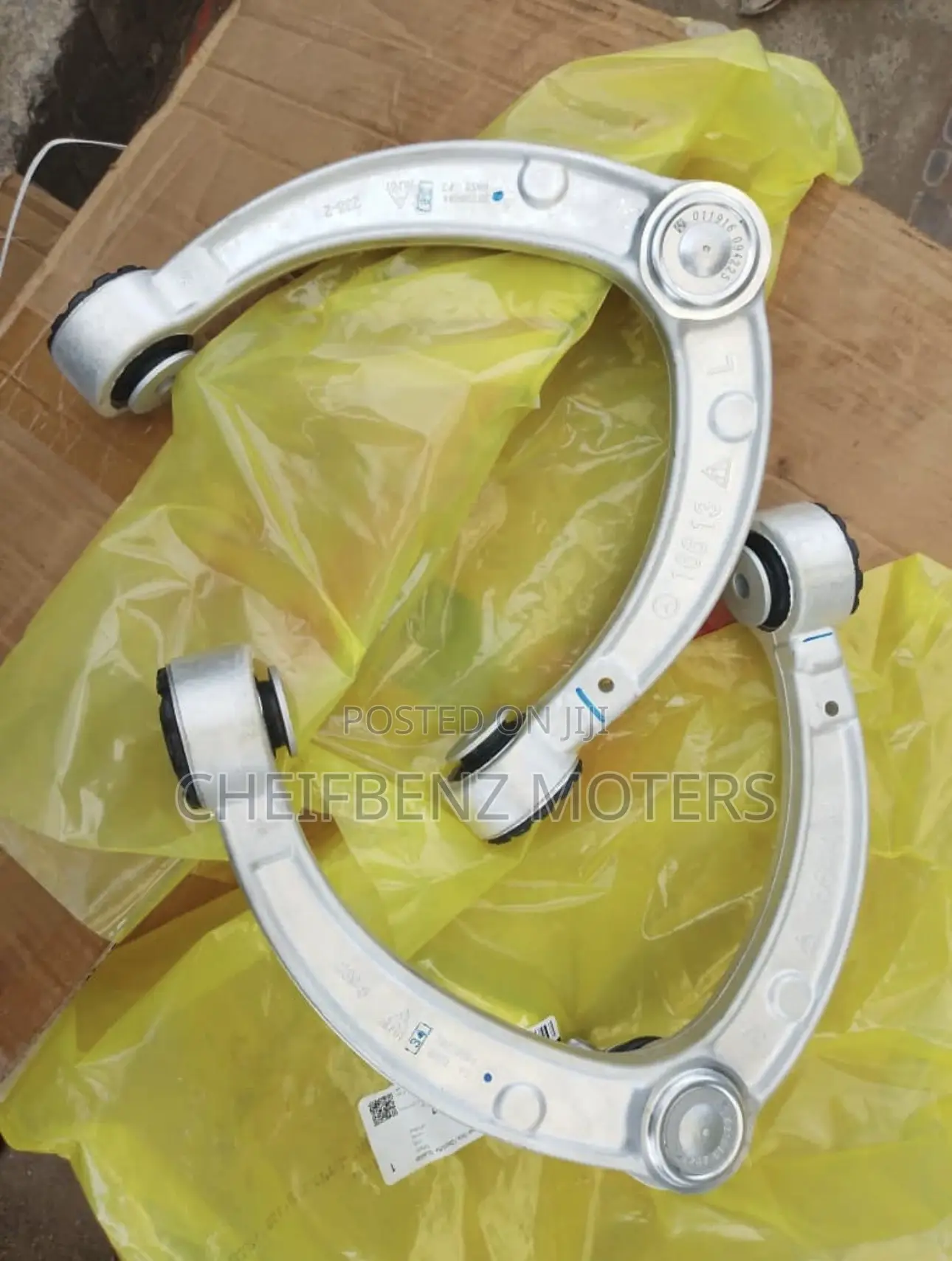 Original Mercedes Benz GLE53 GLE63 Upper Arms Pair