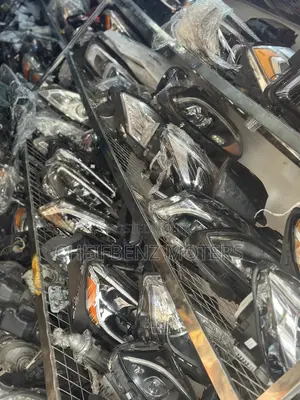 Original Mercedes Benz Headlight C300 C250 E300 Gle GLC GLS