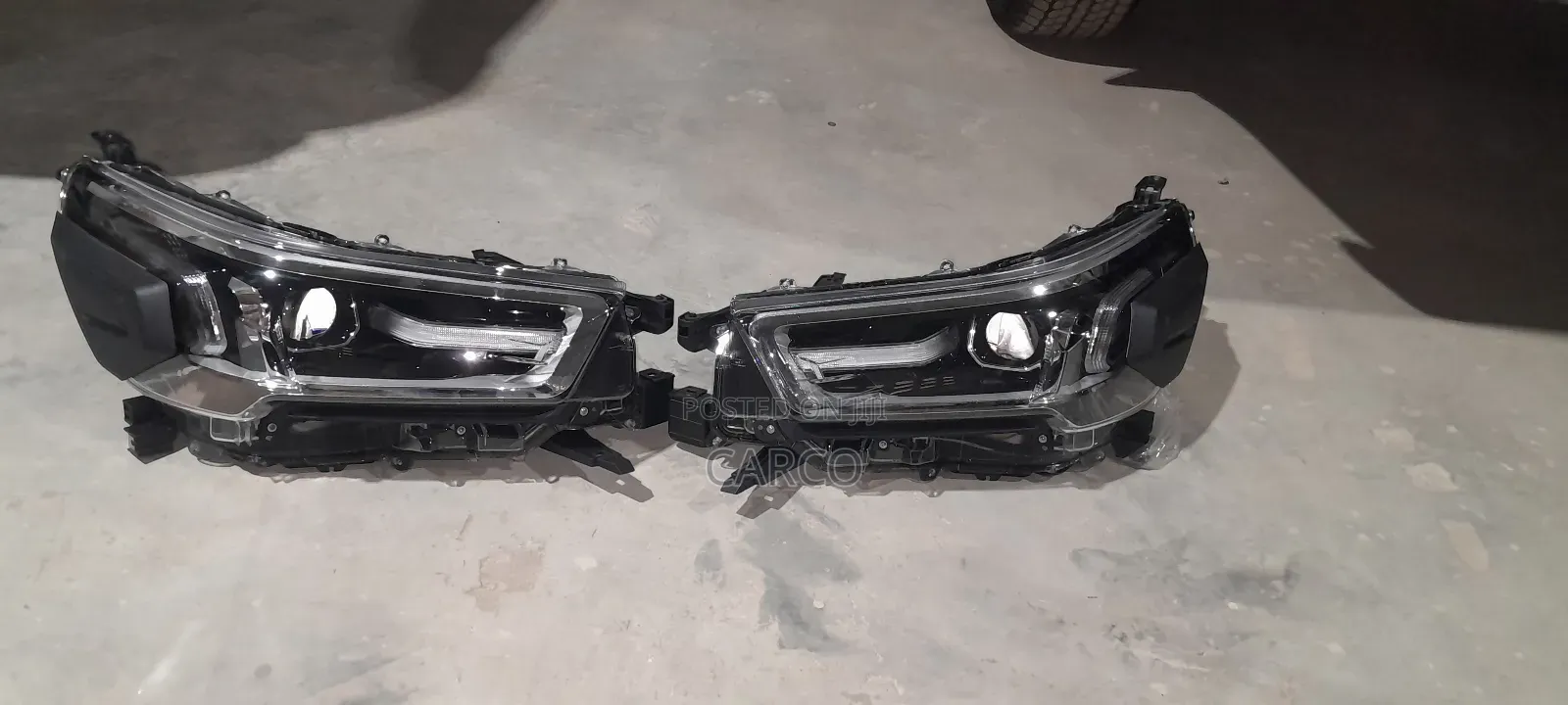 Hilux Adventure Headlight