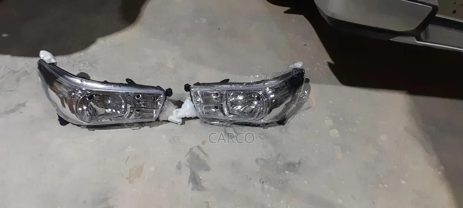 Hilux Headlight