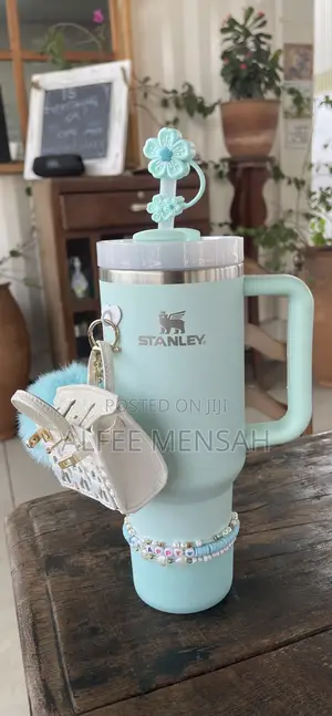Mint Stanley Tumbler With Accessories