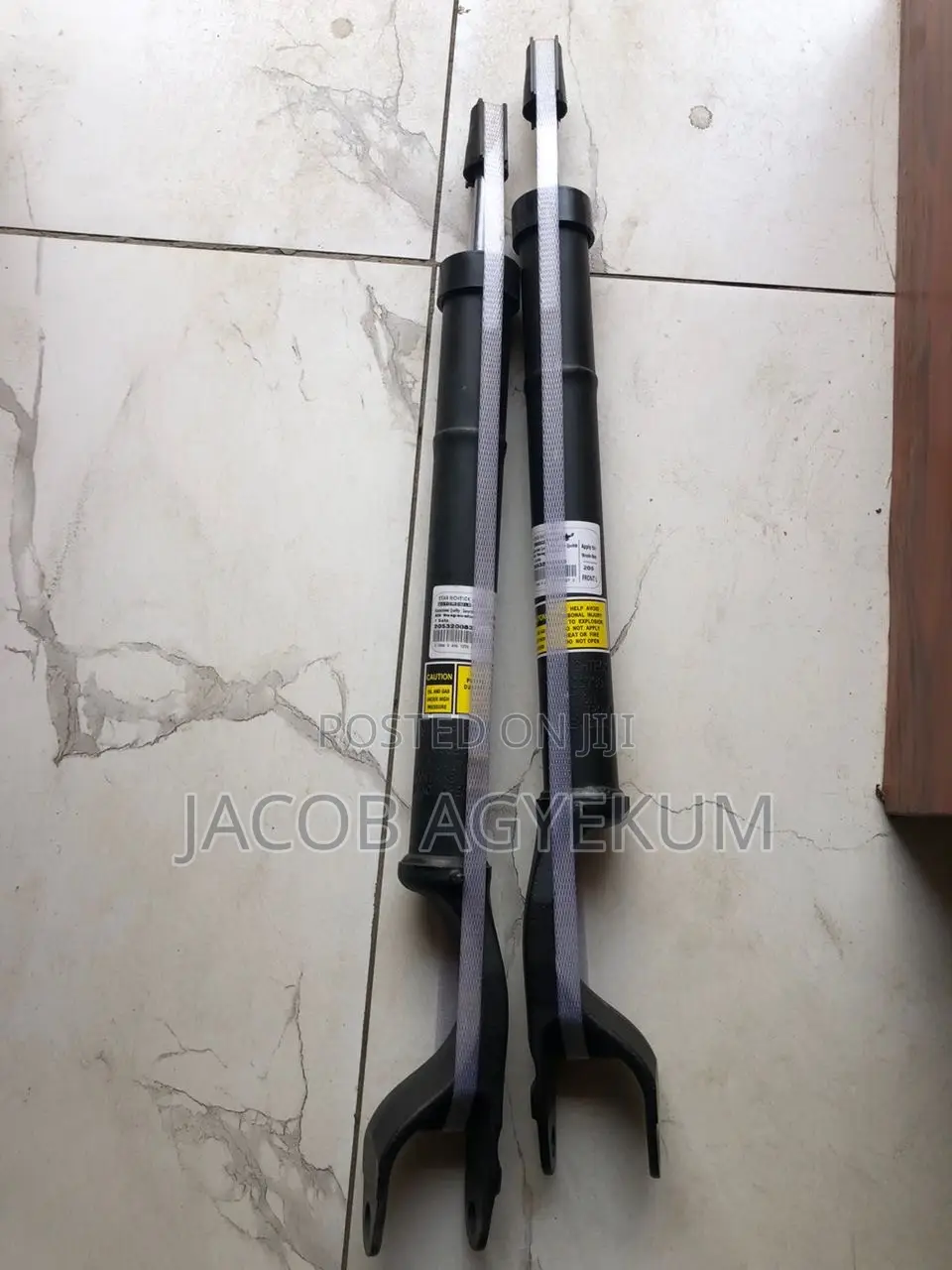 Mercedes Benz 4 Matic 2016/2018 Front Shocks Absorber Per