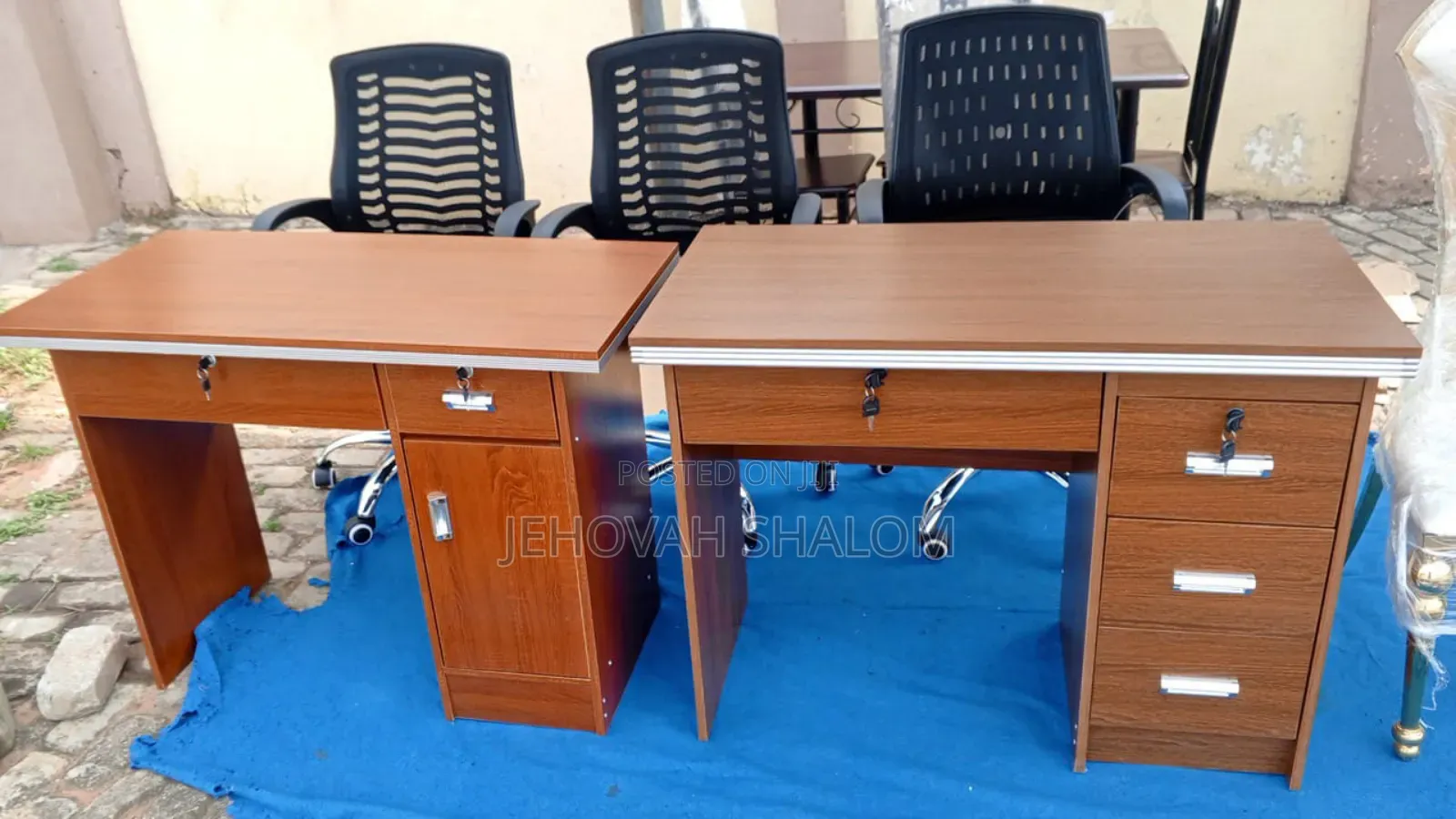 Office DESK Available for Sale