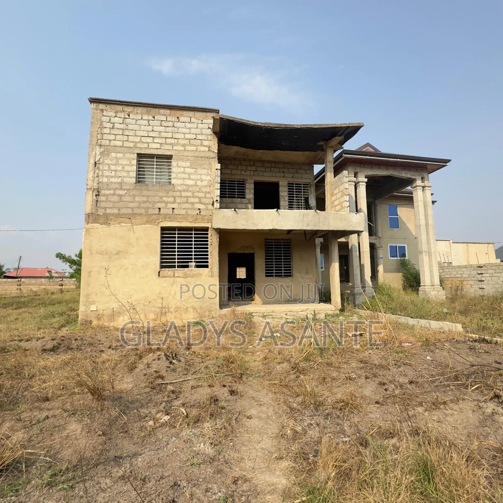 Uncompleted 5bdrm House In Accra Metropolitan For Sale