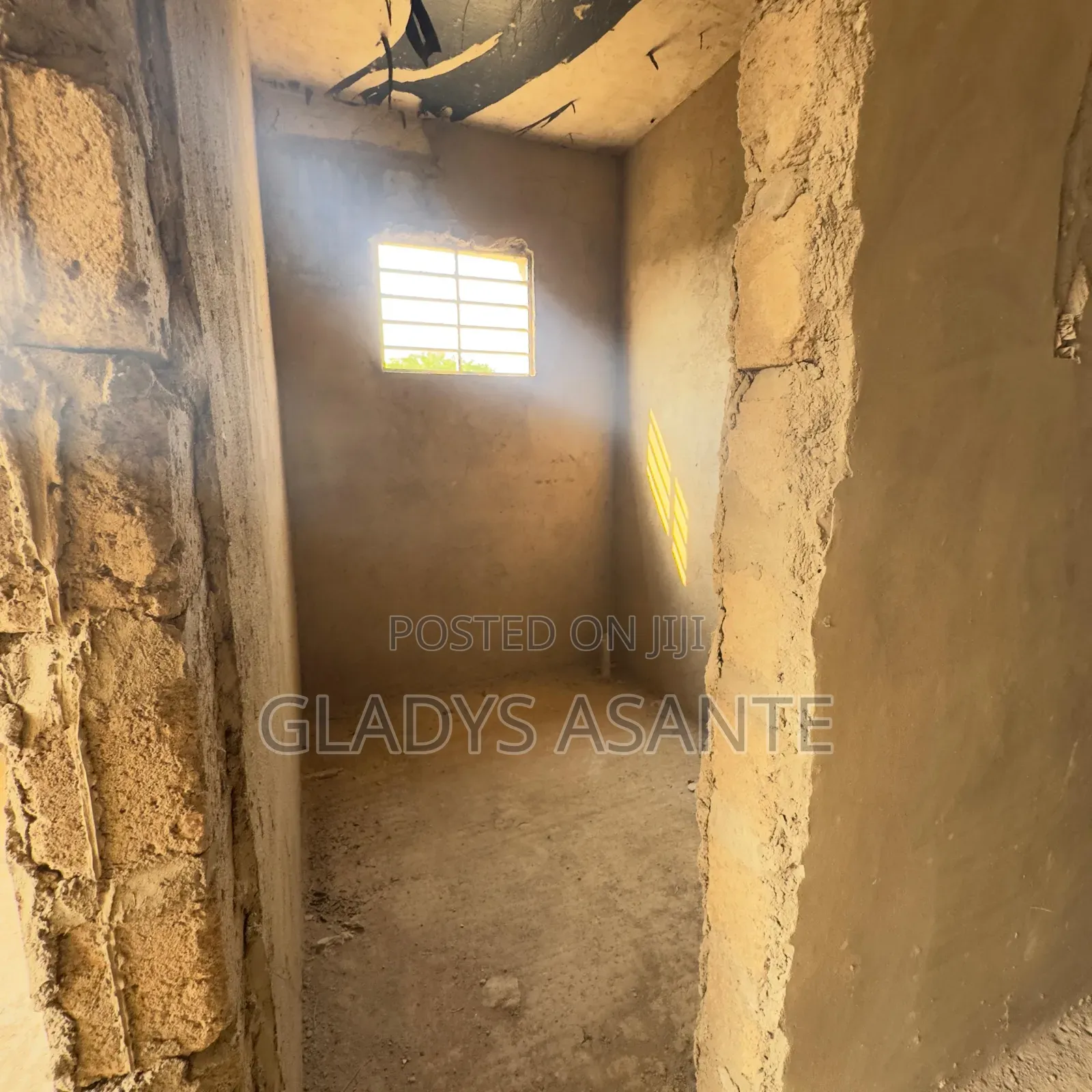 Uncompleted 5bdrm House In Accra Metropolitan For Sale