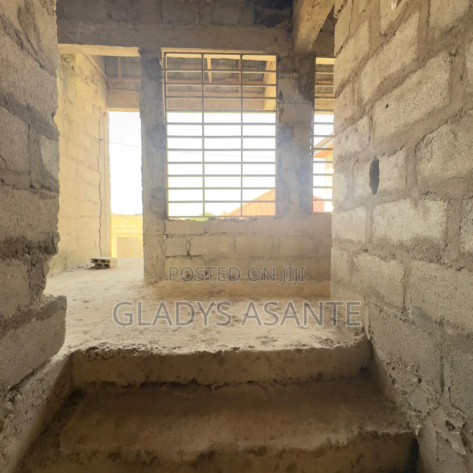 Uncompleted 5bdrm House In Accra Metropolitan For Sale