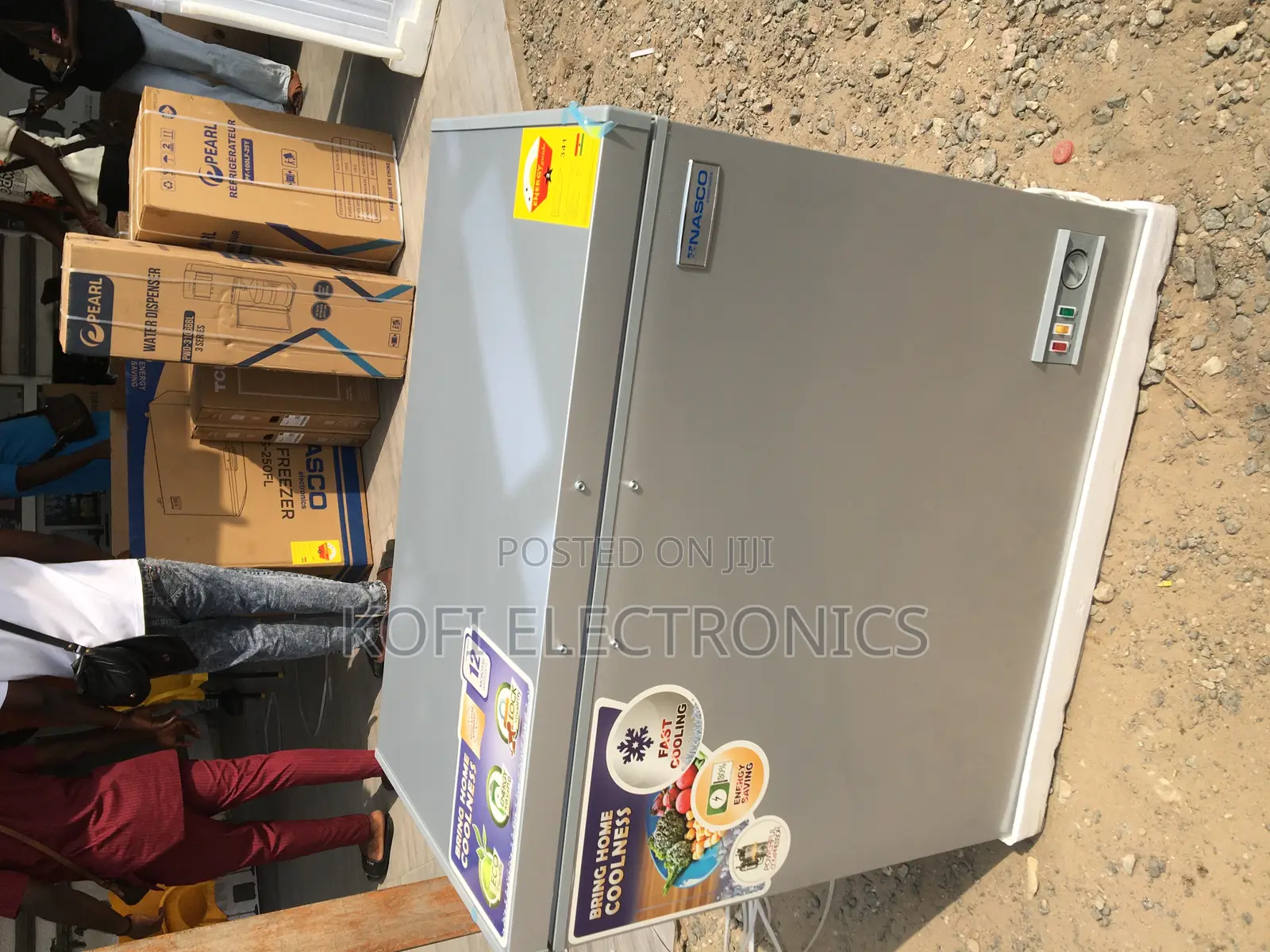 Nasco NAS-250FL Chest Freezer - 200litres With Castor Lock