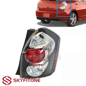 Pontiac Vibe Taillight Pair 2005,2006,2007,2008,2009,2010,11