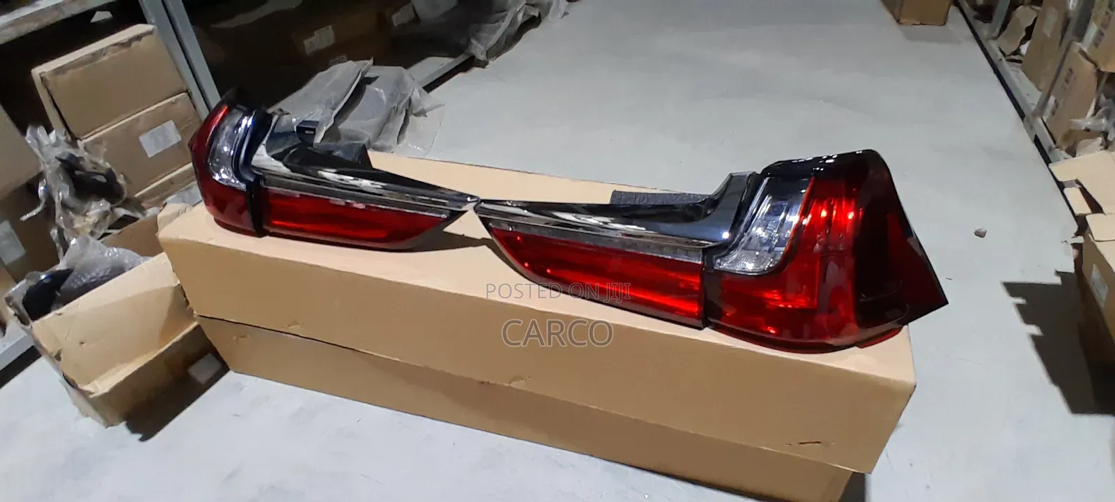 Lexus Lx 570 Taillight