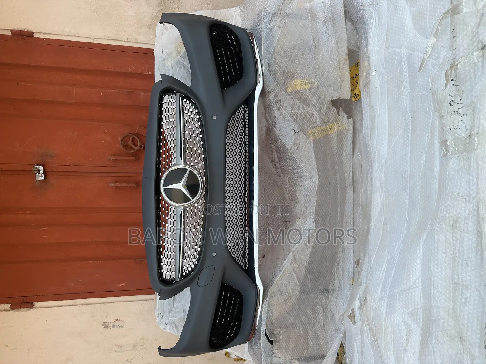 W205 C300 Front Bumper 2015 Complete With Grill Available