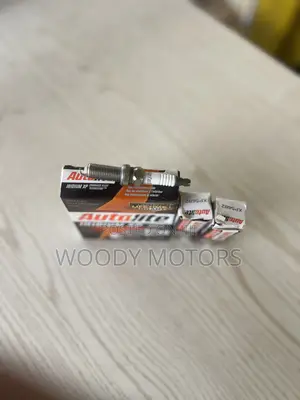 Sparkplugs for Honda and Acura Available