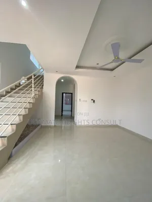3bdrm House in West Trasacco, East Legon for rent