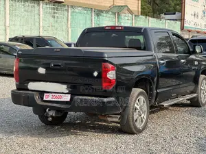 Toyota Tundra 2017 Black